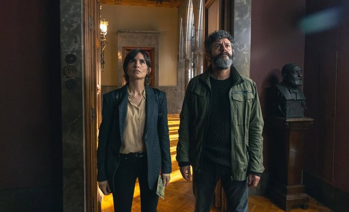 Primer vistazo a Ciudad de sombras, thriller policiaco con Verónica Echegui e Isak Férriz, que ya tiene fecha en Netflix