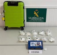 Detenido un hombre al ser sorprendido con 2,3 kilos de cocaína en su equipaje en el aeropuerto de La Palma