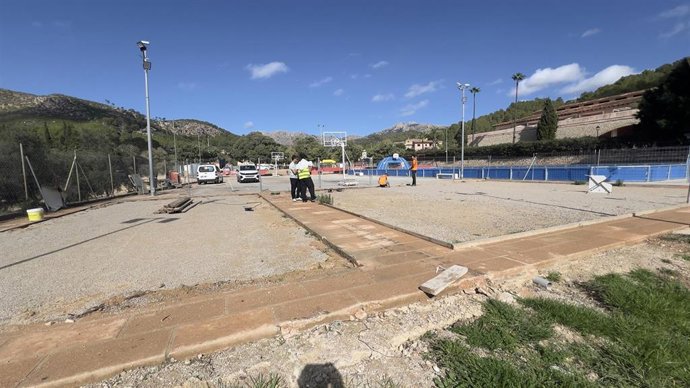 Pistas de petanca del polideportivo de Sa Coma.