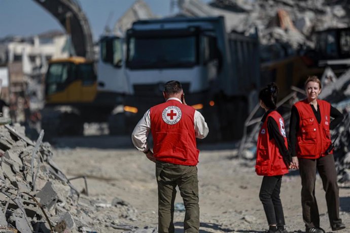 Personal del CICR en el este de ciudad de Gaza