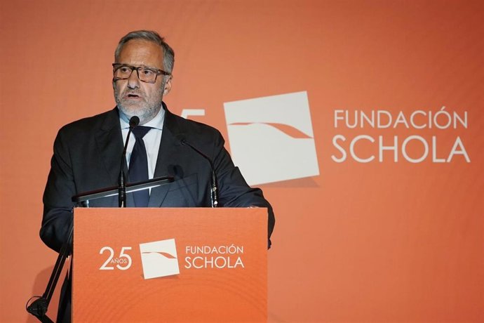 Carlos Pollán, durante su intervención.