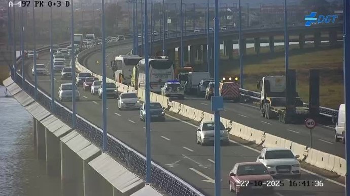 Accidente en el puente sobre el río Odiel (Huelva). 