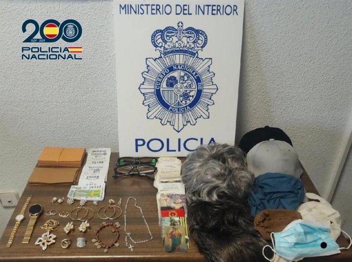 Detenidas cinco personas por su presunta pertenencia a un grupo criminal dedicado a la estafa de 'tocomocho'