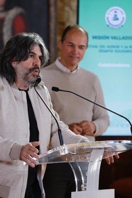 J.J. Vaquero y Pellitero durante la presentación del Festival de Humor yMagia.