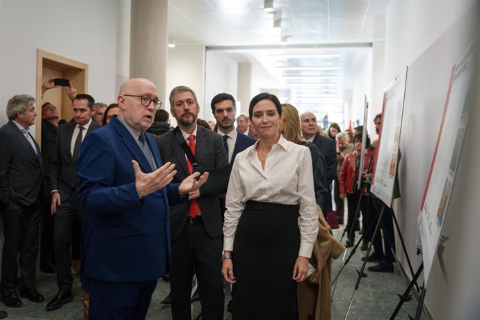 La presidenta de la Comunidad de Madrid, Isabel Díaz Ayuso, acompañada por el  Consejero de Presidencia, Justicia y Administración Local, Miguel Ángel García Martín, inaugura el Palacio de Justicia de Torrejón de Ardoz