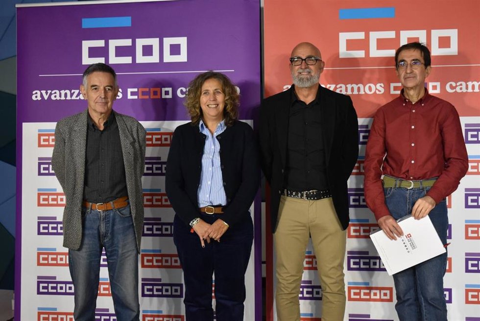 Carlos Martínez (sec Confederal de Salud Laboral y Medio Ambiente de CCOO), Amelia Pérez (sec xeral de CCOO Galicia), Armando Iglesias (secretario de Transicións) y Pablo Moros (coordinador del proyecto Fundación 1 de Mayo)