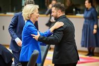 Von der Leyen defiende su "propuesta sólida" de usar los activos rusos congelados para el préstamo a Ucrania