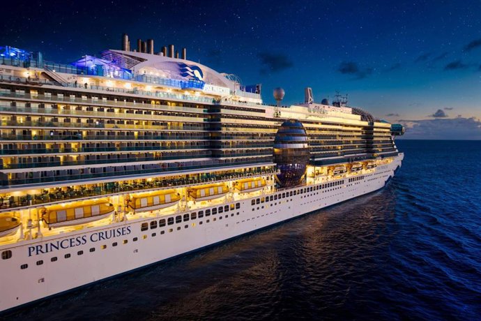 Mundomar Cruceros celebra la llegada inaugural del Star Princess a Málaga