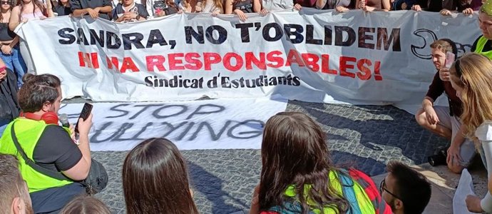 Una de las pancartas de la manifestación