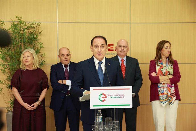 El presidente de la CEA, Javier González de Lara, antes del acto institucional del Día de la Empresa en Andalucia.