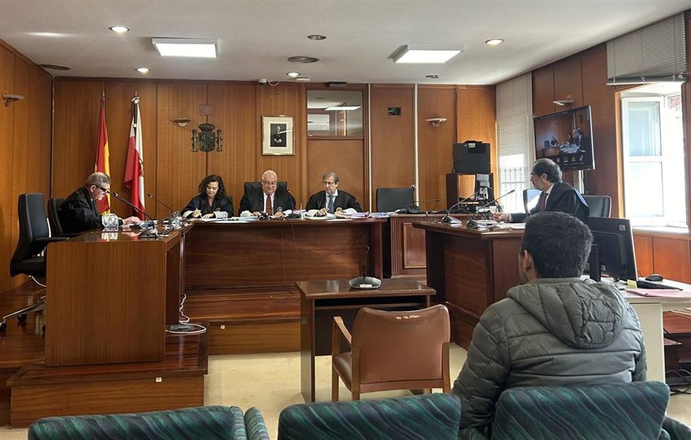 Juicio contra el acusado de abusar sexualmente de su hija durante el confinamiento.