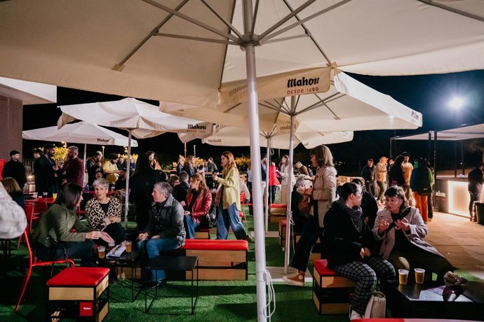 Archivo - El Escenario Vibra Mahou apuesta por la diversidad de la escena musical en la Fira Trovam