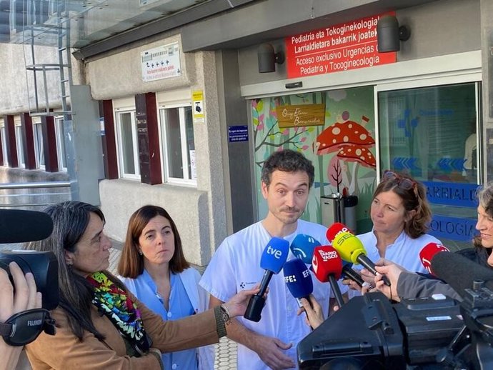 Profesionales de pediatría que atienden en Osakidetza a los menores procedentes de Gaza