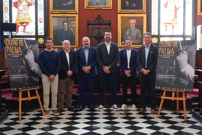 Presentación de la Copa del Mundo Sénior de Esgrima