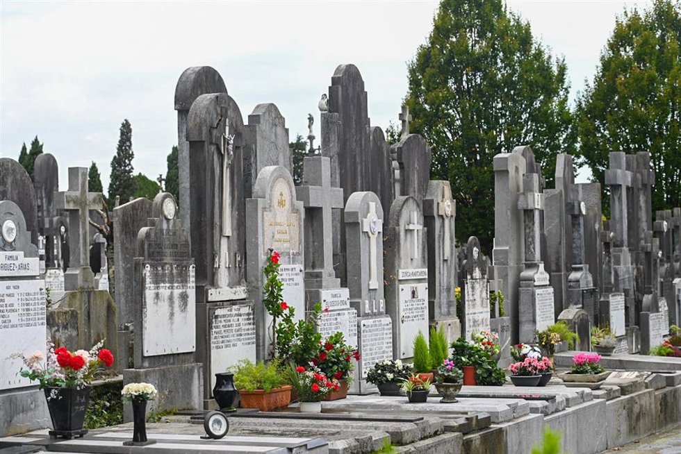 Archivo - Cementerio de Polloe, a 30 de octubre de 2024, en San Sebastián