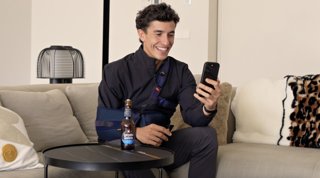 Estrella Galicia celebra su patrocinio de la Copa destacando sus historias únicas y lo activará con acciones con Marc Márquez, su hermano Álex y el piloto Carlos Sainz.