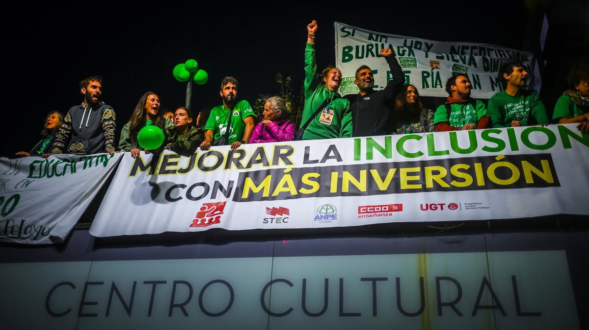 CCOO propone a la Junta de Personal Docente una huelga indefinida unitaria antes de acabar 2025