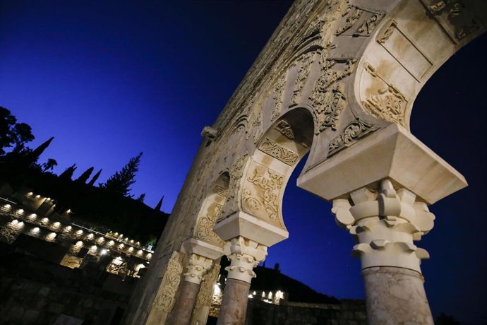 Archivo - Vista nocturna de Madinat al-Zahra.