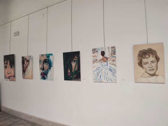 Muestra 'Miradas que persiten', que se puede visitar en el complejo cultural Santa María de Plasencia hasta el 30 de noviembre