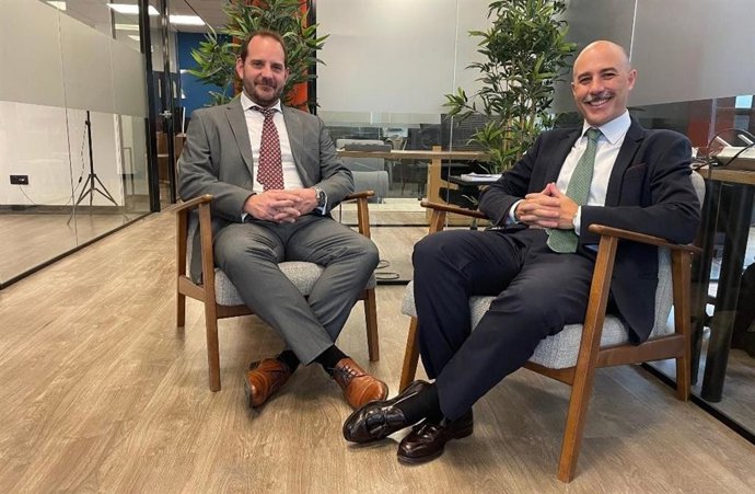 Pablo Barriocanal (a la izquierda) y Javier Conde, fundadores de Hossegor Invest.