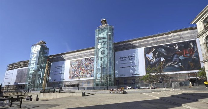 BeAr, Enorme Studio y Jorge Penadés/Penadés Office han superado la primera fase del concurso para diseñar la nueva sala de acogida que tendrá la cuarta planta del edificio Sabatini.