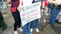 Un centenar de jóvenes se concentran en Jerez (Cádiz) contra el acoso escolar y para "dar voz" a las víctimas
