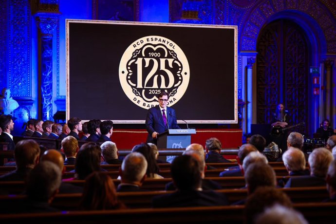 El president de la Generalitat, Salvador Illa, en l'acte de celebració dels 125 anys d'història del RCD Espanyol