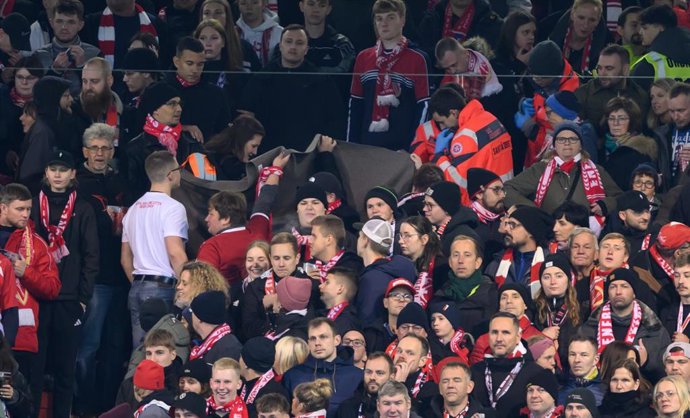 Fallece un aficionado del RB Leipzig en un partido de la Copa alemana.