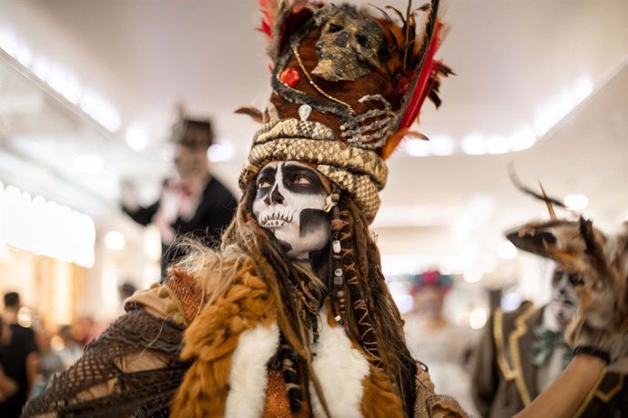 Bahía Sur propone un Halloween familiar con pasacalles, ilusionismo, photocall y disfraces