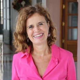 La parlamentaria del grupo Por Andalucía Esperanza Gómez, de Movimiento Sumar Andalucía.