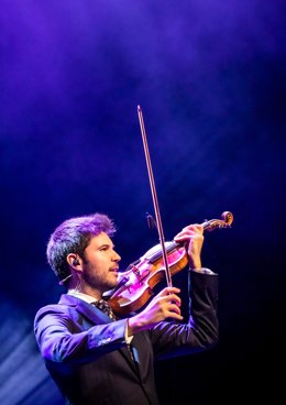 El Teatro Cervantes acoge el sábado 1 de noviembre el estreno de 'Alma del violín flamenco', un espectáculo con el que Paco Montalvo rememora 10 años de gira internacional y  transporta al público a la esencia del género con el violín.