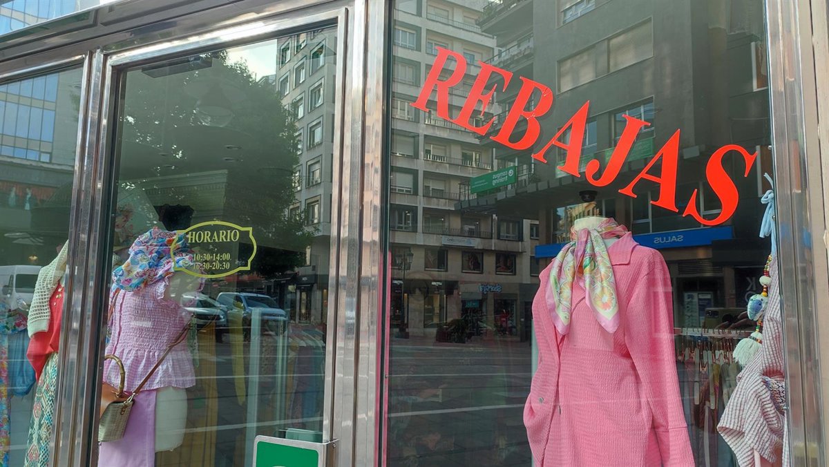 Las ventas del comercio minorista crecen un 3,2% en Galicia en septiembre, aunque por debajo de la media