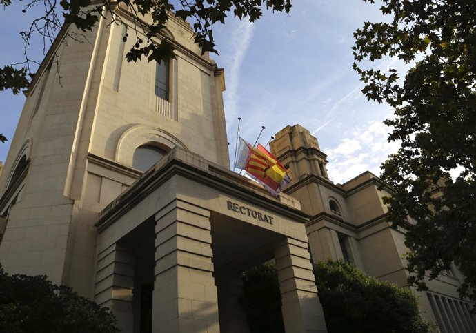 Banderas a media asta