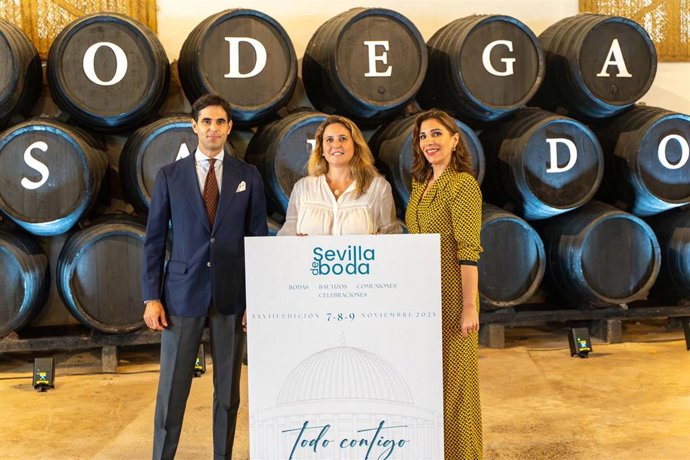 Presentación de la 28º edición de 'Sevilla de Boda' en las Bodegas Salado en Umbrete (Sevilla)