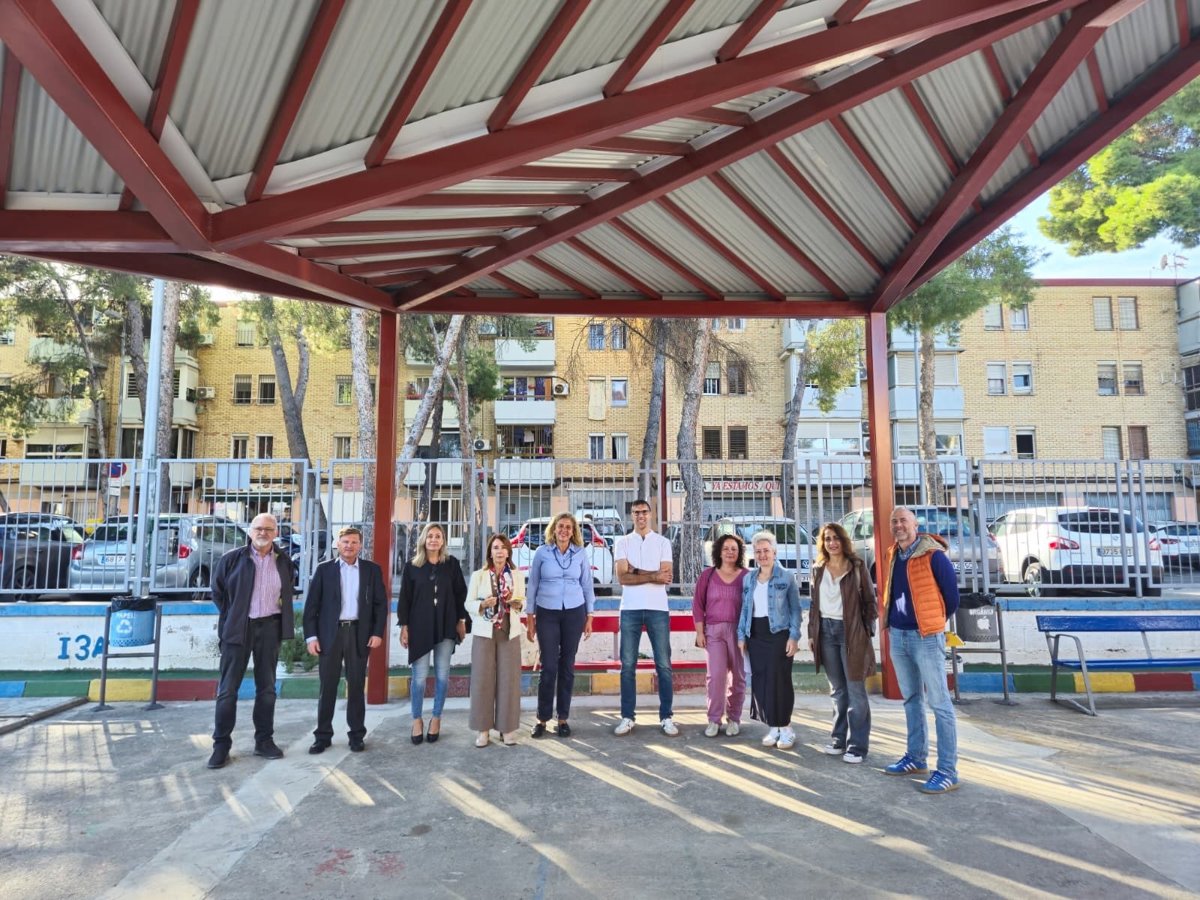 El Plan Sombra de Murcia suma una nueva pérgola en El Palmar y alcanza el 75% de los CEIP del municipio