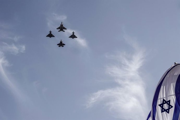 Archivo - Arquivo - Vários caças F-35 sobrevoando Israel.