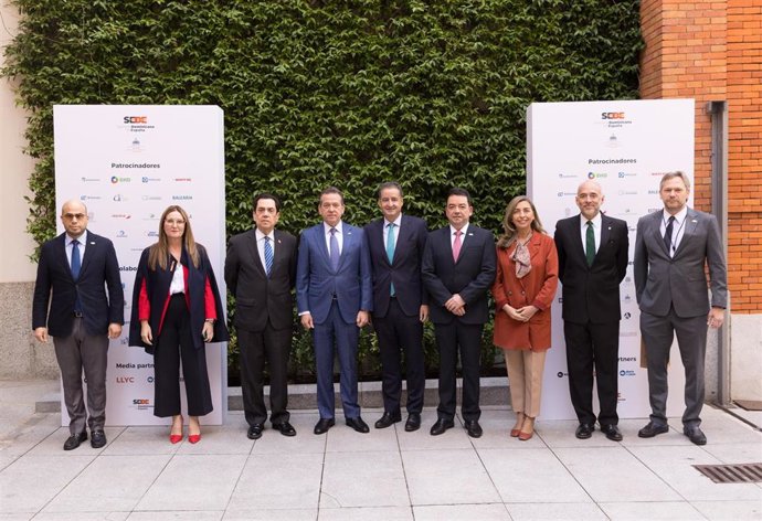 La Semana Dominicana en España (SEDE), Mapfre, Banco BHD y el Ministerio de Industria, Comercio y Mipymes celebraron en Madrid el encuentro empresarial titulado 'RD: Ecosistema confiable para la Manufactura Avanzada y Servicios Globales'.