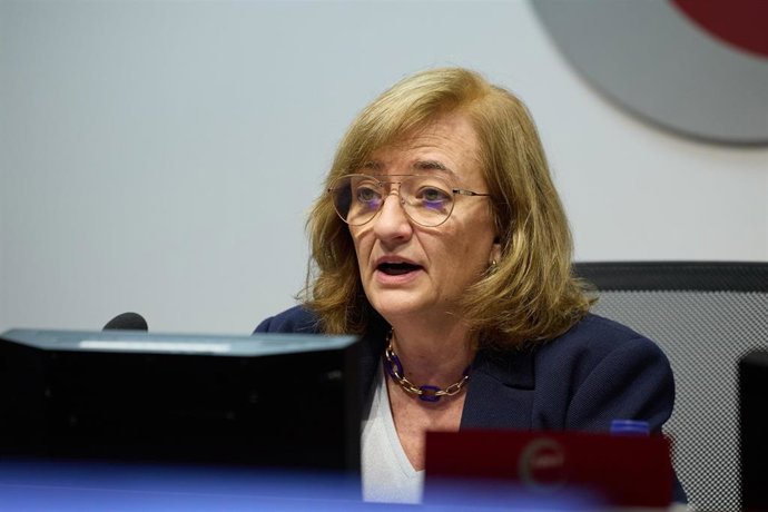 Archivo - La presidenta de AIReF, Cristina Herrero.