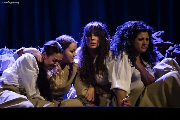 Un momento de la representación de 'Las 13 Rosas'.