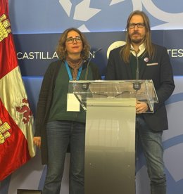 La lucha de la familia de Noa para que se cumpla "la ley" y tenga un ATE en su colegio de Valladolid llega a las Cortes