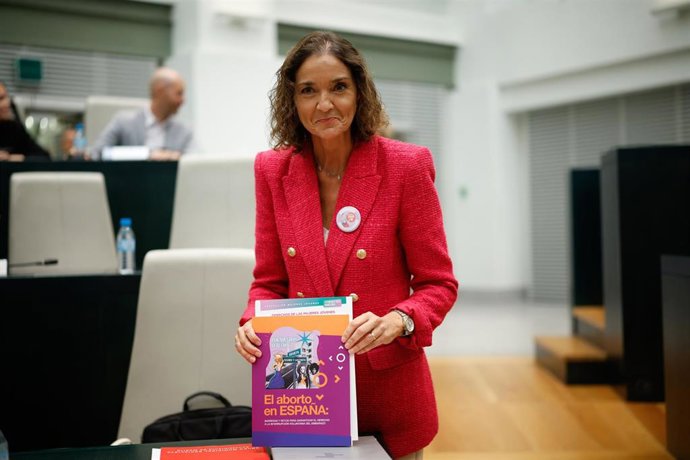 La concejala del Grupo Municipal Socialista de Madrid y Portavoz del Grupo, Reyes Maroto, durante un pleno extraordinario del Ayuntamiento de Madrid, en el Palacio de Cibeles, a 24 de octubre de 2025.