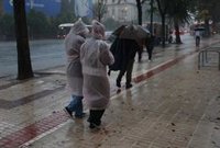 Más de cien incidencias derivadas de las intensas lluvias requieren en Sevilla la atención de los Bomberos del Consorcio