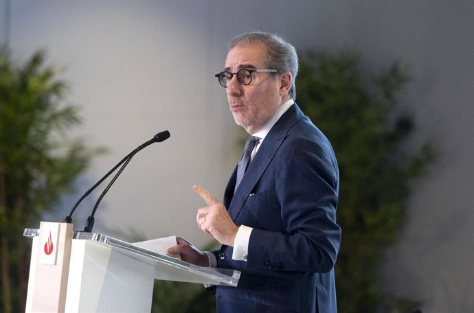 Archivo - El consejero delegado de Banco Santander, Héctor Grisi, a 24 de julio de 2024, en la sede del banco en Boadilla del Monte, Madrid (España).
