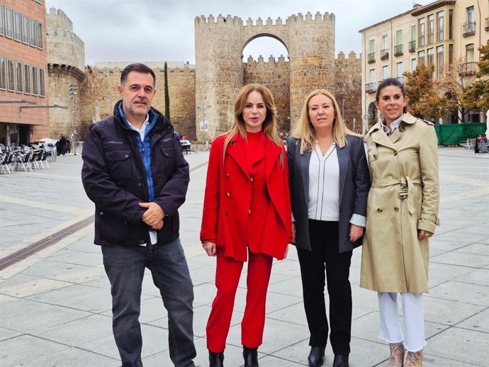 Andrino (I), Clemente, Rosado y De la Torre (D).