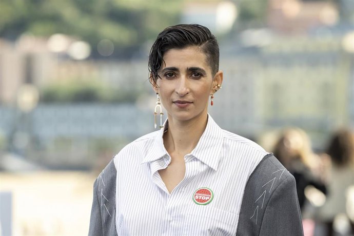 Archivo - La actriz Alba Flores posa en el photocall previo a la rueda de prensa de la película 'Flores para Antonio' de Sección Oficial del Festival de San Sebastián, en el Kursaal, a 23 de septiembre de 2025, en San Sebastián, Guipúzcoa, País Vasco (Esp