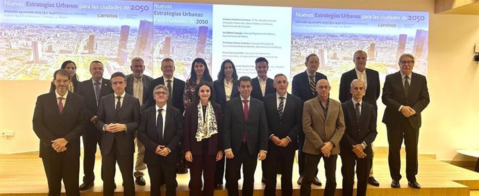 El concejal de Regeneración Urbana de Bilbao y presidente de Surbisa, Jon Bilbao, ha participado este miércoles en Madrid en el foro 'Nuevas Estrategias Urbanas para las ciudades de 2050'.