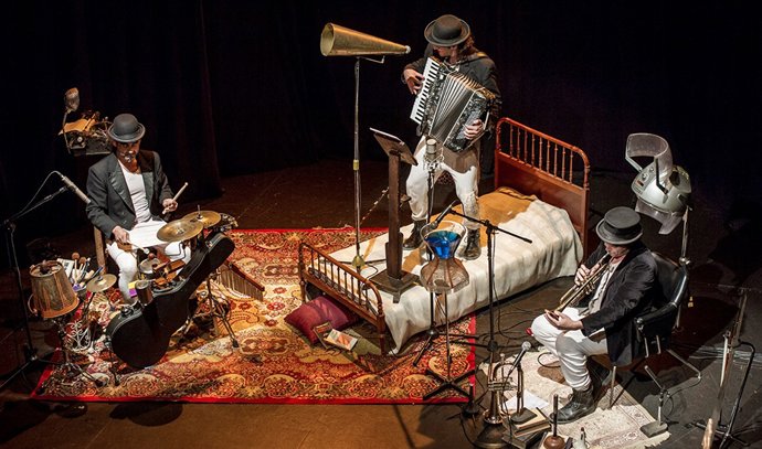 Actuación perteneciente a la Red Andaluza de Teatros Públicos.