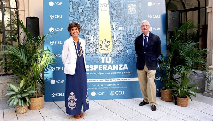 Archivo - Los codirectores del Congreso Católicos y Vida Pública, María San Gil y Josep Masip.