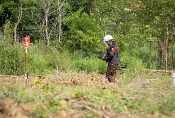 Figure: Removing landmines in an area predicted by AI in Cambodia.