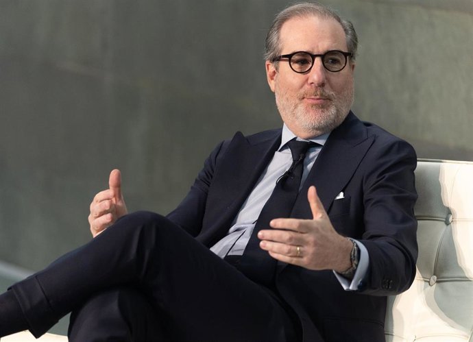 Archivo - El consejero delegado del Banco Santander, Héctor Grisi, durante un encuentro de la Asociación Española de Banca (AEB) organiza un encuentro sobre el papel del sector bancario en la financiación del futuro de Europa, en el Auditorio Rafael del P